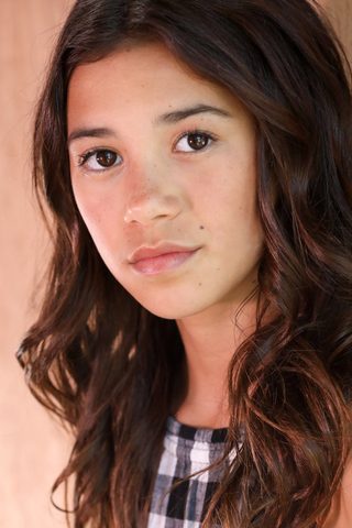 Scarlett Estevez, photo 2 of 3