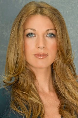 Natalie Zea, photo 3 of 3