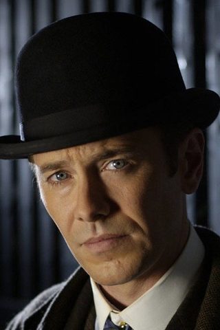 Peter Outerbridge, photo 2 of 3