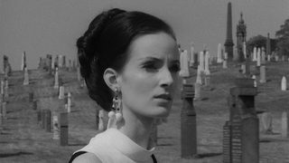 Murder à la Mod still 2