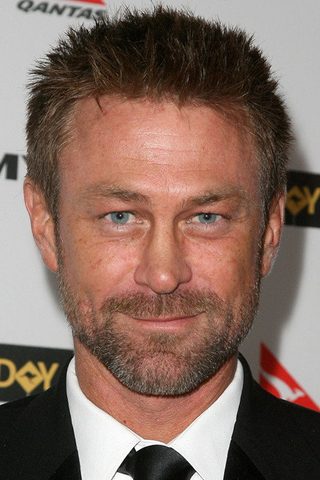 Grant Bowler, photo 2 of 3