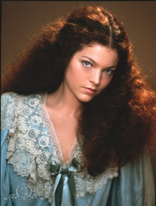 Yentl still 2