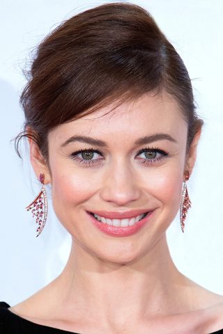 Olga Kurylenko, photo 3 of 3