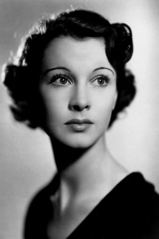 Vivien Leigh, photo 2 of 3