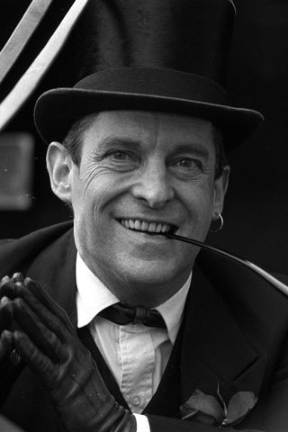Jeremy Brett, photo 1 of 3