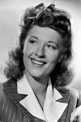 Joan Davis, photo 3 of 3