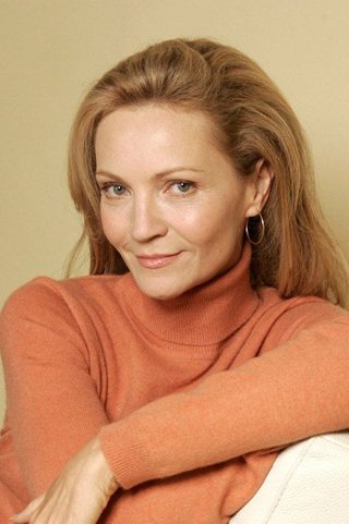 Joan Allen, photo 3 of 3