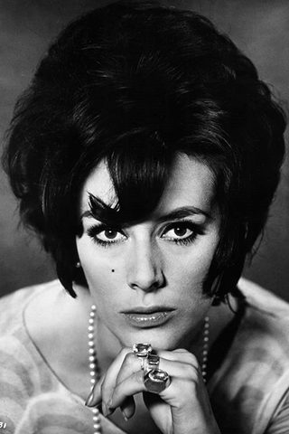 Sue Lloyd, photo 3 of 3