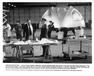 The Cat from Outer Space still 3