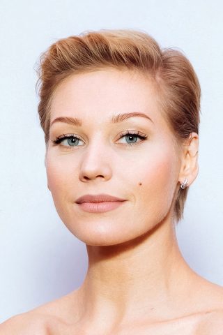Kristina Asmus, photo 1 of 3