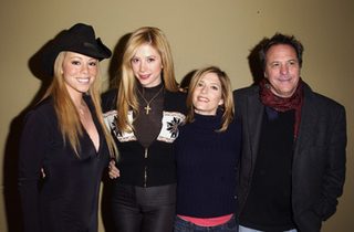 WiseGirls still 8