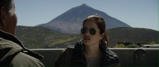 Extra Terrestres still 7