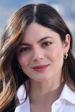 Monica Barbaro, photo 2 of 3