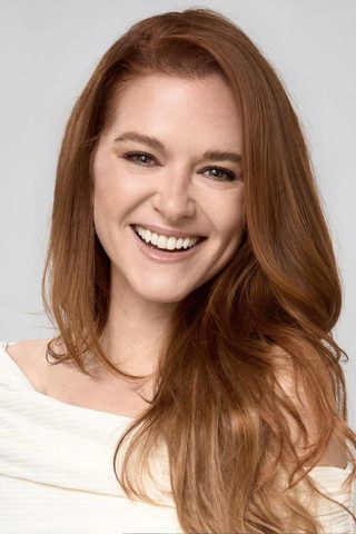 Sarah Drew, photo 2 of 3