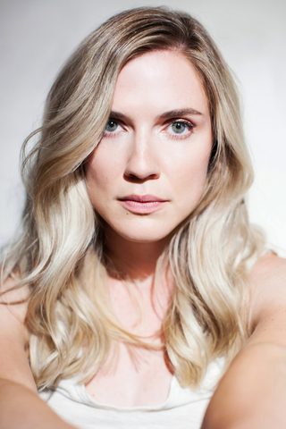 Sara Canning, photo 2 of 3