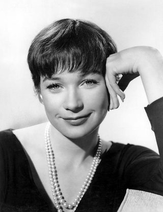 Shirley MacLaine, photo 2 of 3