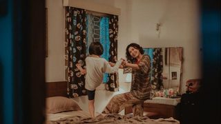 Ali & Ratu Ratu Queens still 1