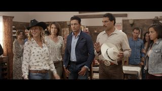 Ladrones still 6
