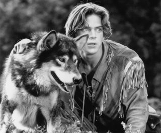 White Fang 2: Myth of the White Wolf still 2