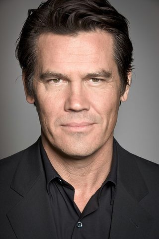 Josh Brolin, photo 1 of 3