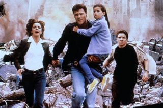 Earthquake in New York still 5