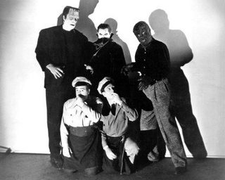 Bud Abbott and Lou Costello meet Frankenstein still 3