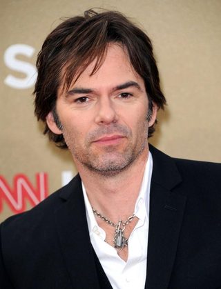 Billy Burke, photo 2 of 3
