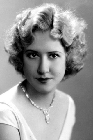 Mae Clarke, photo 3 of 3