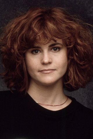 Ally Sheedy, photo 3 of 3