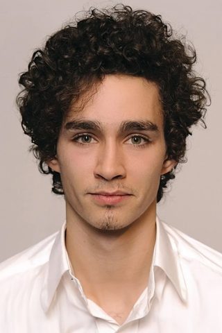 Robert Sheehan, photo 3 of 3