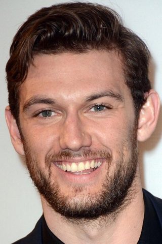 Alex Pettyfer, photo 3 of 3
