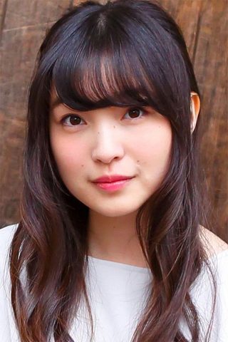 Reina Ueda, photo 1 of 3