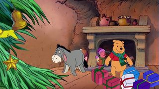 Winnie the Pooh: A Very Merry Pooh Year still 2