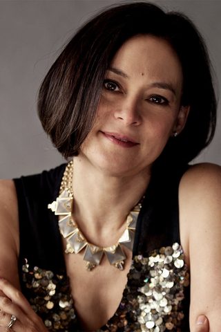 Meg Tilly, photo 1 of 3