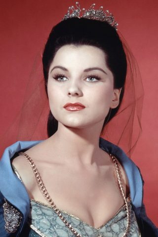 Debra Paget, photo 2 of 3