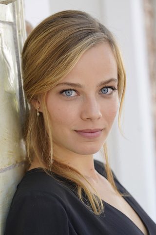 Saskia Rosendahl, photo 1 of 3