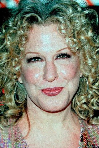 Bette Midler, photo 2 of 3
