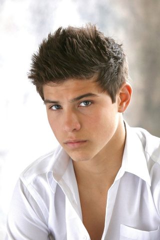 Luke Bilyk, photo 1 of 3