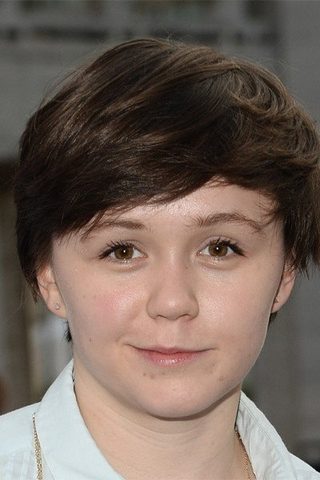 Emily Skeggs, photo 3 of 3