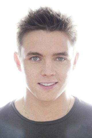 Jesse McCartney, photo 1 of 3