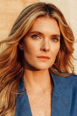 Meghann Fahy, photo 2 of 3