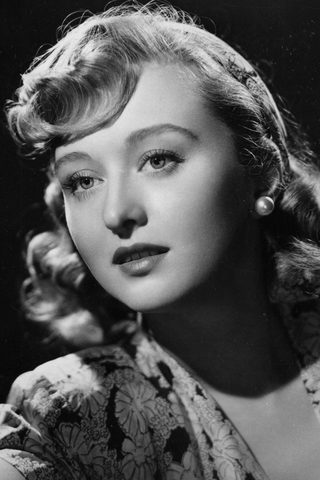 Celeste Holm, photo 1 of 3
