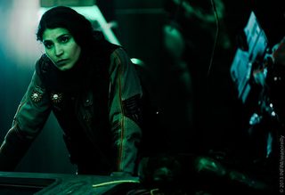 Infini still 4