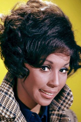 Diahann Carroll, photo 2 of 3