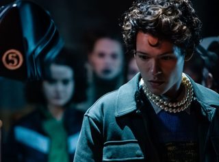 Carousel still 2