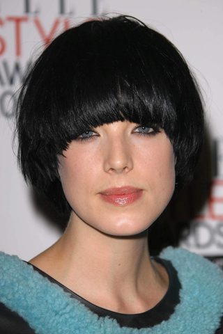 Agyness Deyn, photo 2 of 3