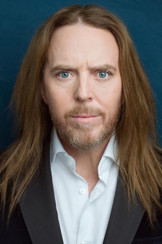 Tim Minchin, photo 2 of 3