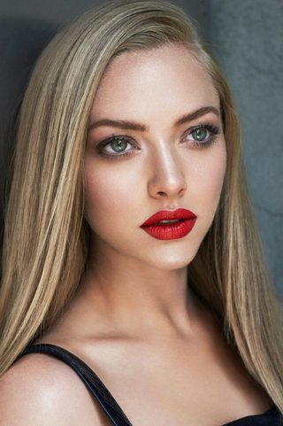 Amanda Seyfried, photo 2 of 3