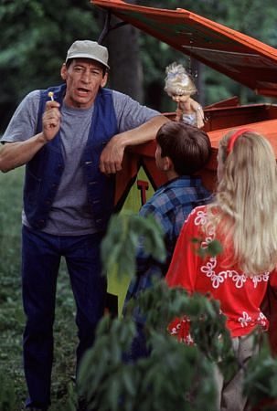 Ernest Scared Stupid still 4
