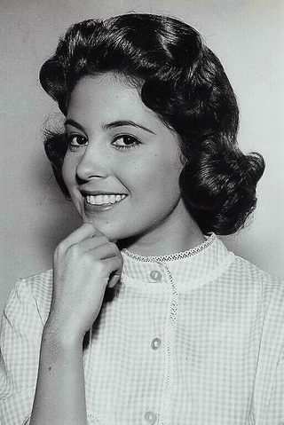 Barbara Parkins, photo 2 of 3